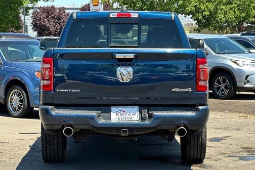Patriot Blue Pearlcoat 2019 RAM 1500 Limited