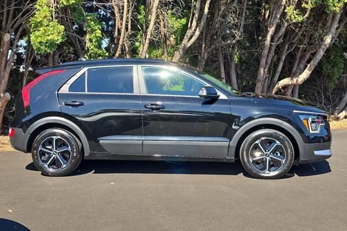 2024 Kia Niro EX