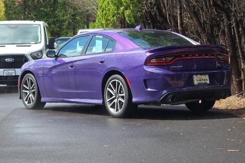 Plum Crazy Pearlcoat 2023 Dodge Charger R/T