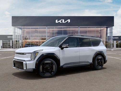 Glacier White 2026 Kia EV9 GT-Line