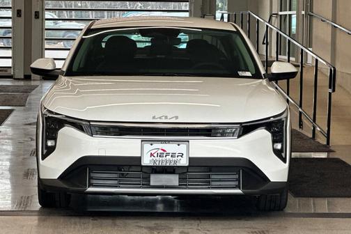 Snow White Pearl 2026 Kia K4 EX