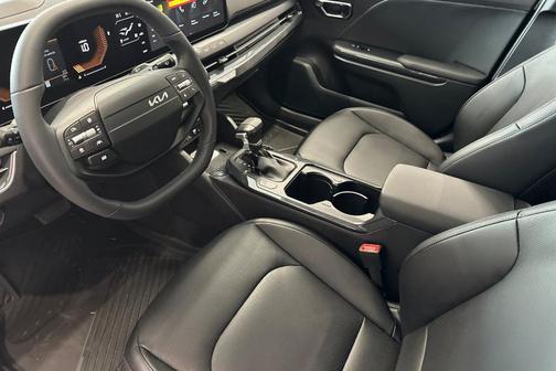 Snow White Pearl 2026 Kia K4 EX