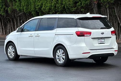 Clear White 2016 Kia Sedona LX