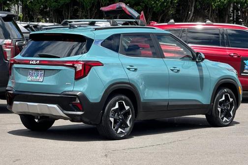 Blue 2024 Kia Seltos EX