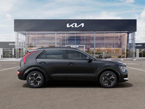 Gray 2026 Kia Niro EV Wind