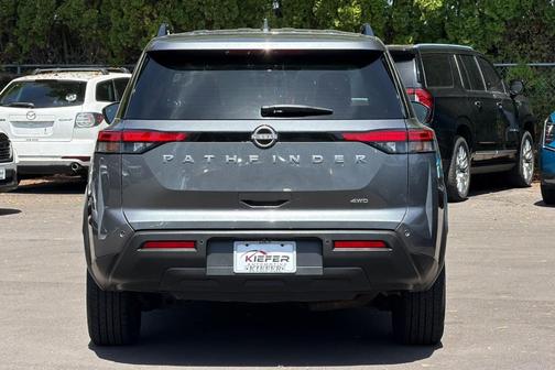 Gun Metallic 2025 Nissan Pathfinder SV