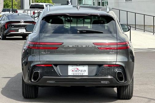 Makalu Gray 2025 Genesis GV70 2.5T