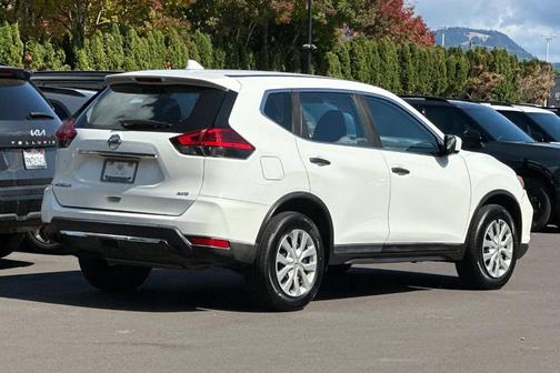 Glacier White 2017 Nissan Rogue S