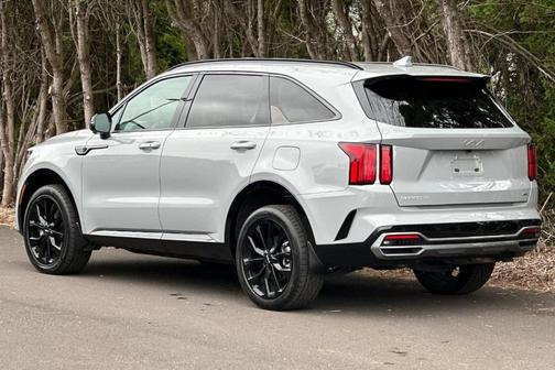 Wolf Gray 2023 Kia Sorento SX-PRESTIGE