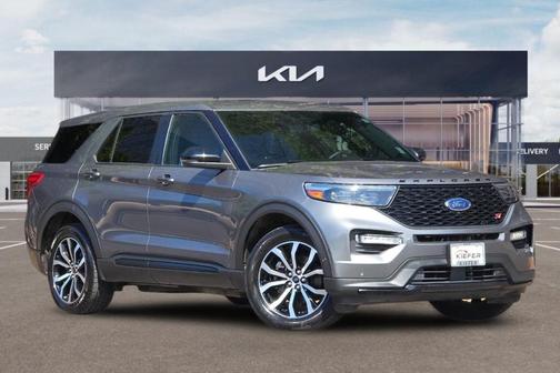 Gray Metallic 2021 Ford Explorer ST
