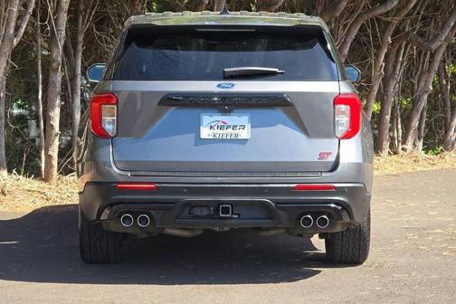 Gray Metallic 2021 Ford Explorer ST
