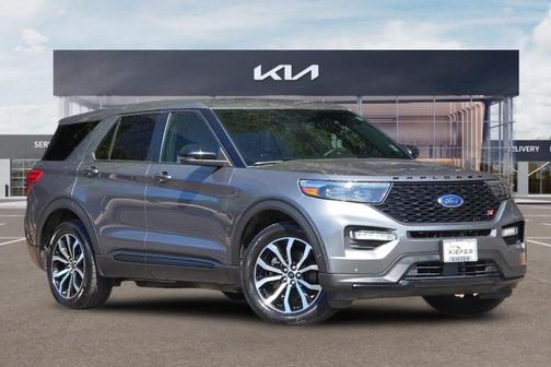 Gray Metallic 2021 Ford Explorer ST