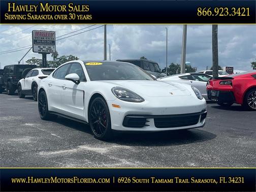 2017 Porsche Panamera 2