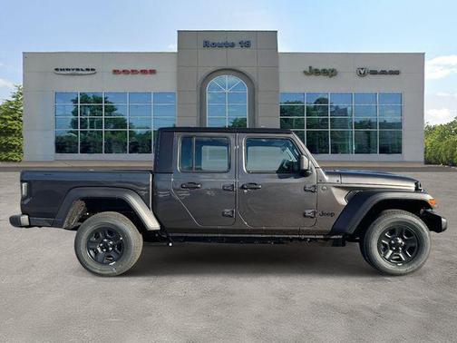 2026 Jeep Gladiator Sport