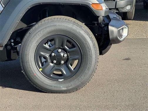 2026 Jeep Gladiator Sport