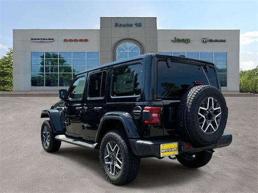 2025 Jeep Wrangler 4-Door Sahara 4x4