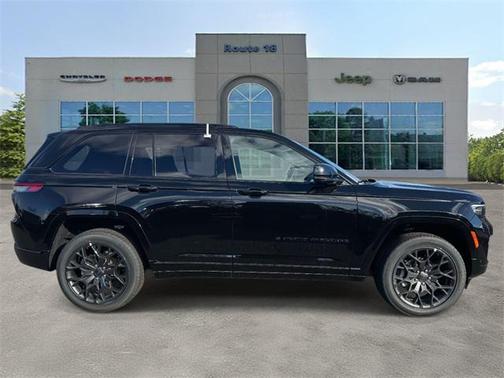 2025 Jeep Grand Cherokee Summit