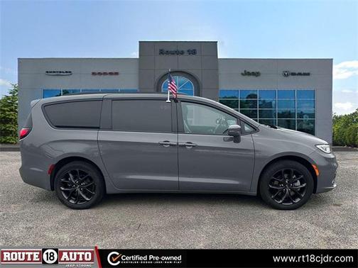 2021 Chrysler Pacifica Touring L