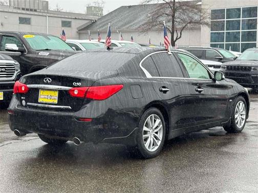 2017 INFINITI Q50 2.0T Premium