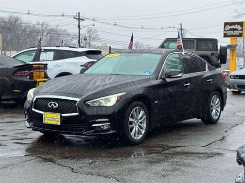 2017 INFINITI Q50 2.0T Premium