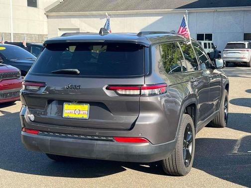 Baltic Gray Metallic Clearcoat 2023 Jeep Grand Cherokee L Altitude