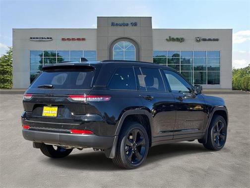 2025 Jeep Grand Cherokee Altitude