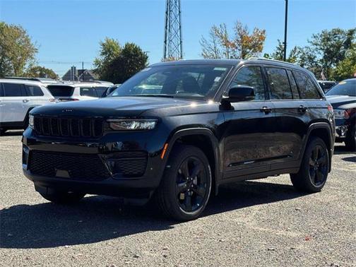 2025 Jeep Grand Cherokee Altitude