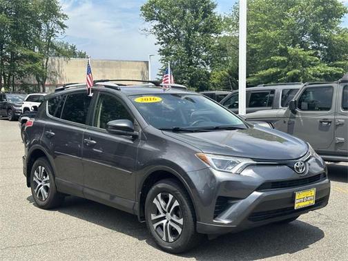 2016 Toyota RAV4 LE