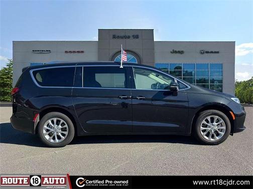 2021 Chrysler Pacifica Touring L