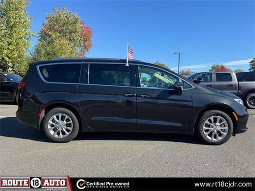 2021 Chrysler Pacifica Touring L