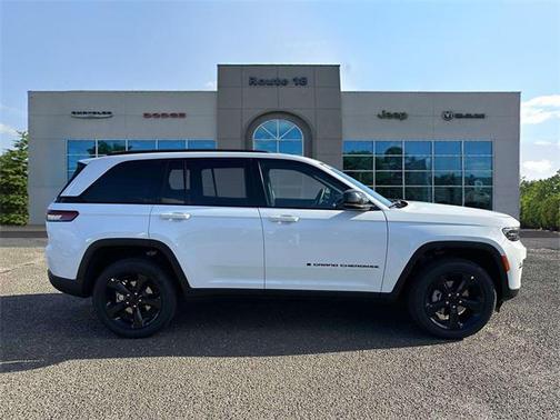 2025 Jeep Grand Cherokee Altitude