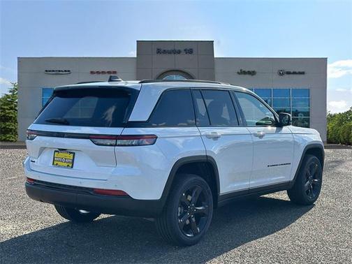 2025 Jeep Grand Cherokee Altitude