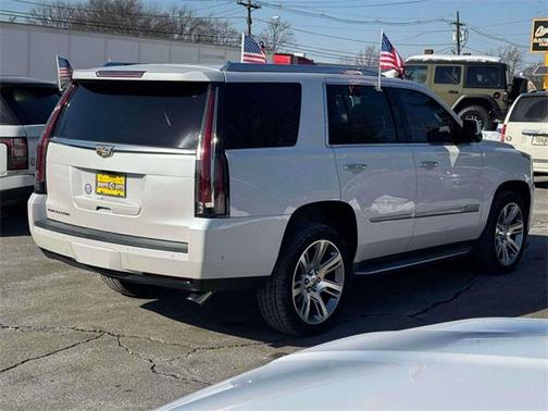 2018 Cadillac Escalade Luxury