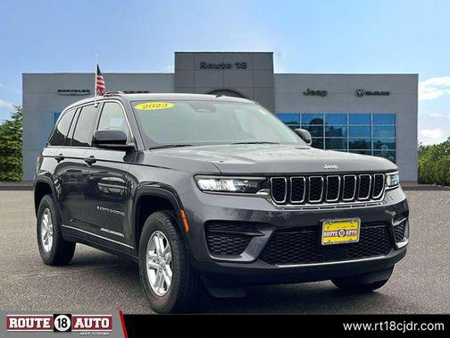 2023 Jeep Grand Cherokee Laredo