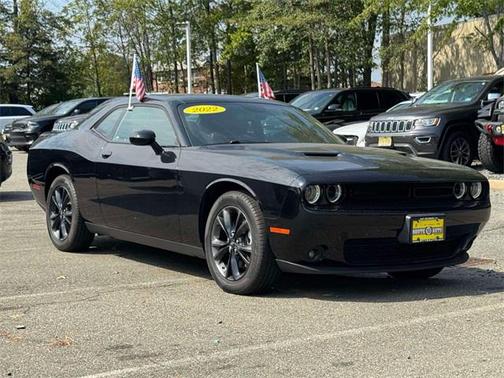 2022 Dodge Challenger SXT