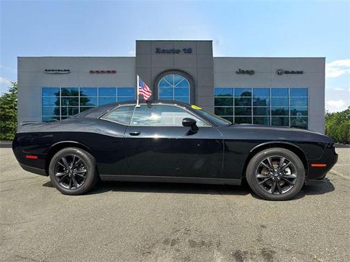 2022 Dodge Challenger SXT