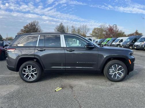 2025 Jeep Grand Cherokee Limited X