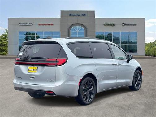 2026 Chrysler Pacifica Limited