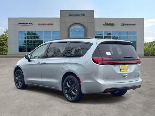 2026 Chrysler Pacifica Limited