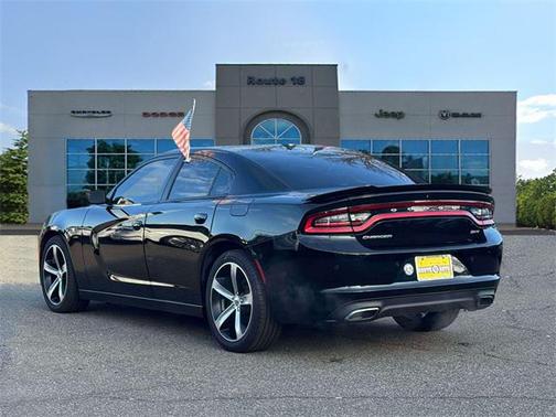 2017 Dodge Charger SXT