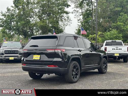 2023 Jeep Grand Cherokee Altitude