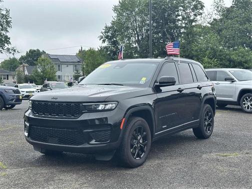 2023 Jeep Grand Cherokee Altitude