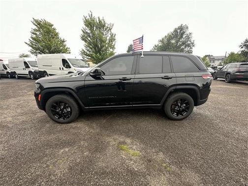 2023 Jeep Grand Cherokee Altitude