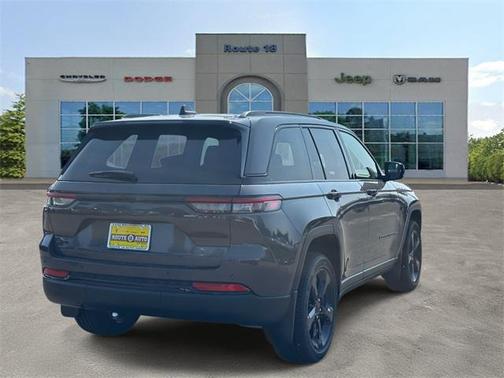 2025 Jeep Grand Cherokee Altitude