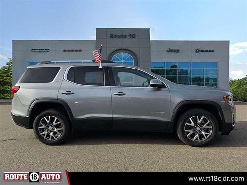 2023 GMC Acadia SLT