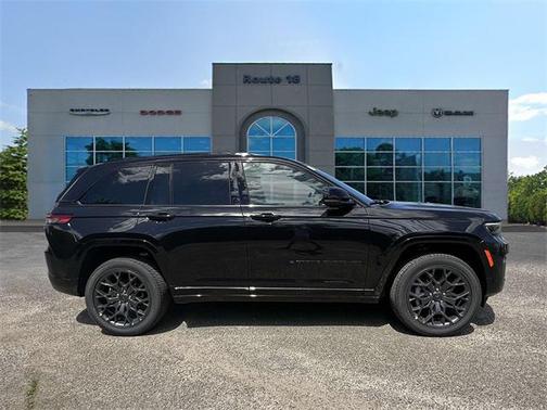 2025 Jeep Grand Cherokee Summit