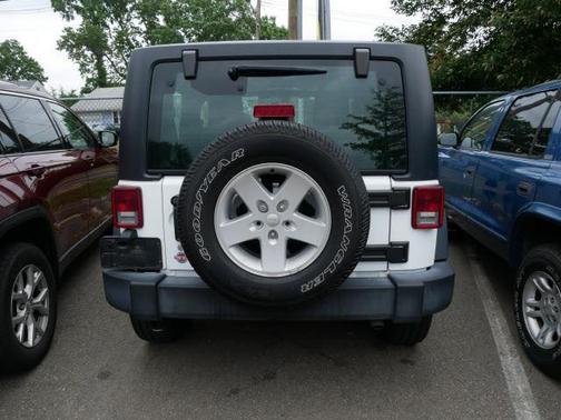 2017 Jeep Wrangler Sport