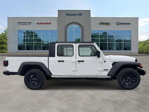 2026 Jeep Gladiator Sport