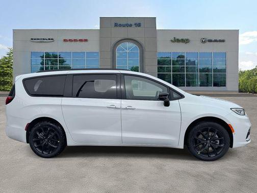2026 Chrysler Pacifica Limited