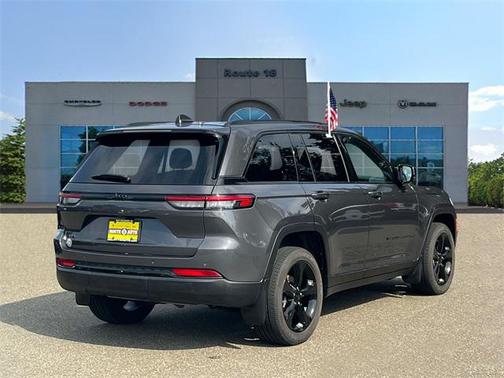 2023 Jeep Grand Cherokee Altitude